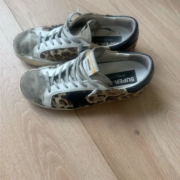 Golden Goose Super-Star Sneakers with Leopard Print and Black Star - Picture 4 of 7
